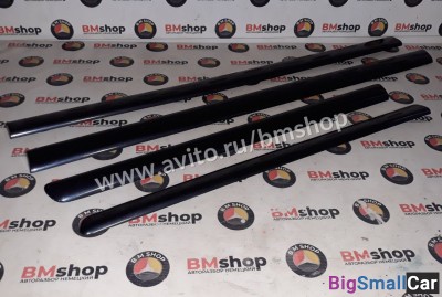 Молдинг двери Mercedes Vito w638