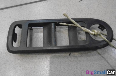 Накладка блока управления стеклоподъемниками передняя левая от Peugeot 308 1 2007-2013 - купить Аксае