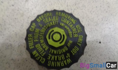 Крышка бачка тормозной жидкости от Mercedes-Benz E-Klass W211 2002-2009 - купить Аксае