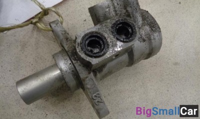 Цилиндр тормозной главный от Mazda Demio DY 2003-2007 - купить Аксае