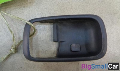 Накладка ручки внутренней задней правой от Mitsubishi Lancer Cedia CS 2000-2003 - купить Аксае
