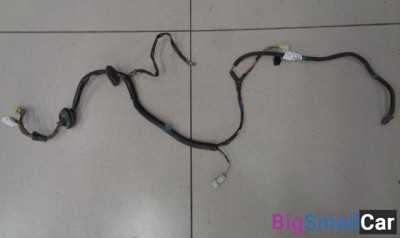 Проводка двери передней левой от Nissan Sunny N14 1990-1995