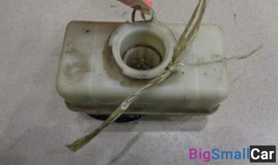 Бачок главного тормозного цилиндра от Hyundai Sonata 3 Y3 1993-1998 - купить Аксае