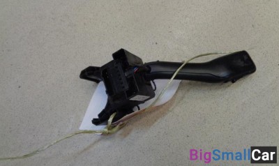 Переключатель стеклоочистителей от Volkswagen Jetta 4 1998-2005