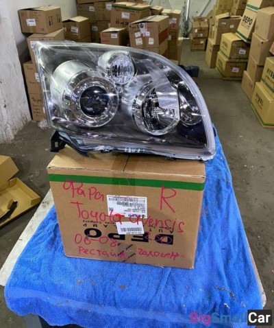 Фара правая Тойота авенсисtoyota Avensis - купить Аксае