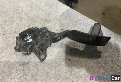 Педаль газа Nissan Teana J31