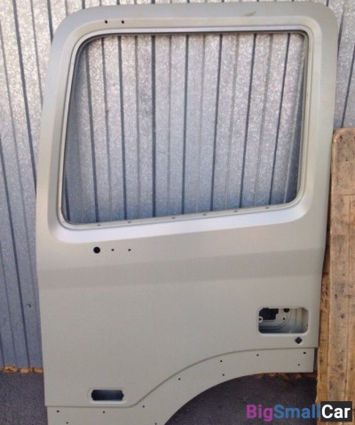 Дверь левая Hyundai HD120 750037C000