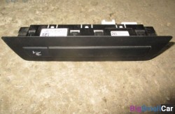 Блок управления в центральной консоли (61 Общее э/оборудование автомобиля) 61319220050 - купить Аксае